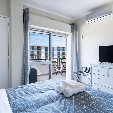 Beachfront Apartment In Armacao Armacao de Pera Bagian luar foto