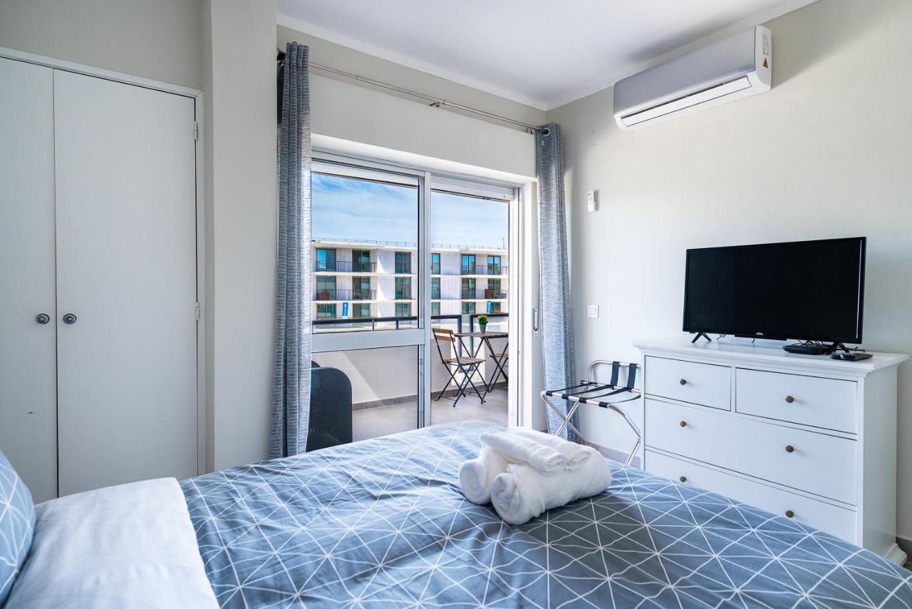 Beachfront Apartment In Armacao Armacao de Pera Bagian luar foto